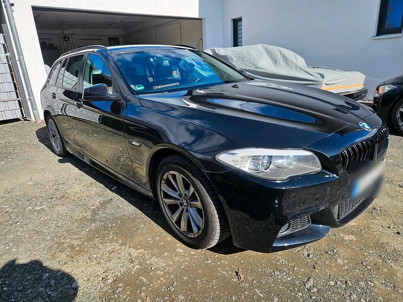 Gebraucht BMW 520 184 PS (135 kW) 2013 Schwarz Kombi