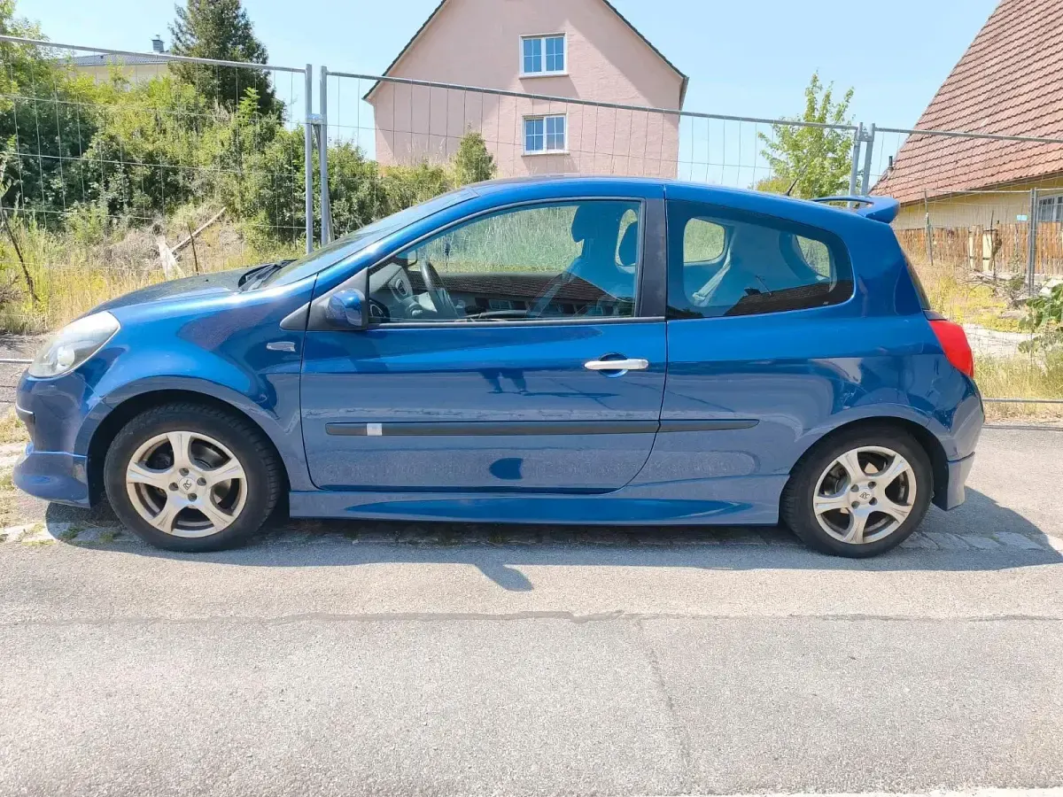 Gebraucht Renault Clio III 88 PS (64 kW) 2006 Blau Kleinwagen