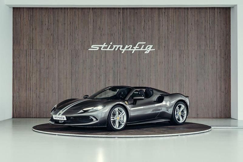 Gebraucht Ferrari 296 829 PS (609 kW) 2023 Silber Cabrio