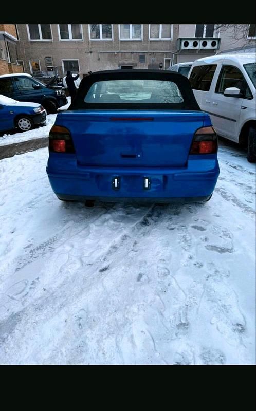 Gebraucht VW Golf Cabriolet 116 PS (85 kW) 2001 Blau Cabrio
