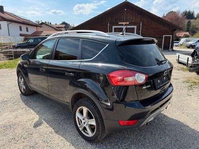 Gebraucht Ford Kuga Trend 140 PS (102 kW) 2012 Schwarz SUV