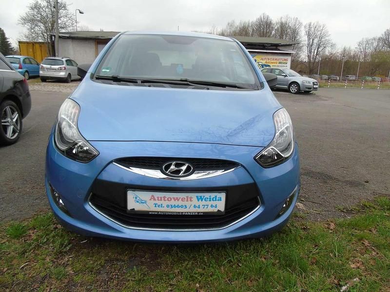Ice blue Gebraucht 2011 Hyundai ix20 Classic Kleinwagen | 6.690 € (Fairer Preis) - Bild 1/4