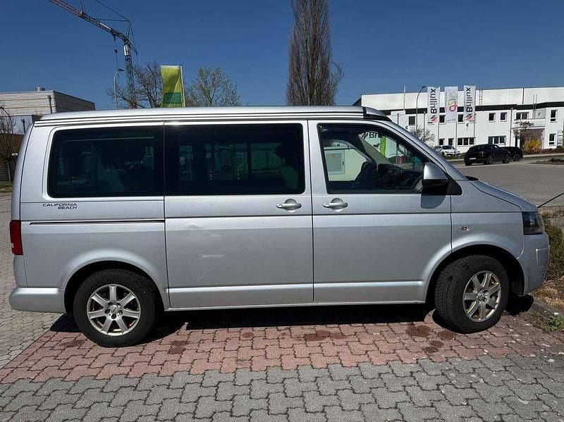 Gebraucht VW California Beach 150 PS (110 kW) 2011 Silber Van