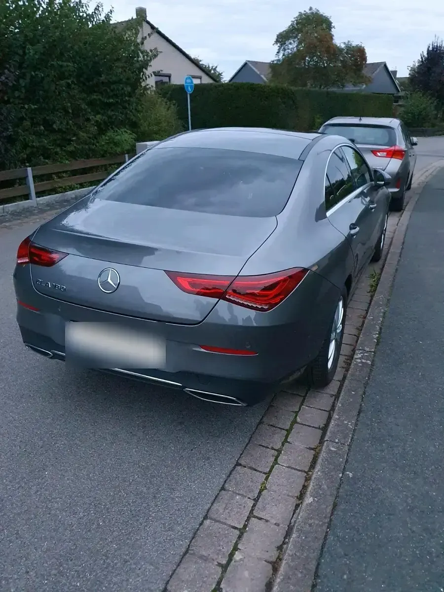 Gebraucht Mercedes CLA180 136 PS (100 kW) 2022 Grau Coupé