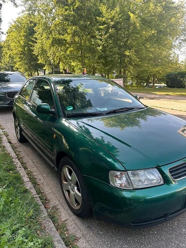 Grün Gebraucht 1998 Audi A3 Kleinwagen | 1.650 € (Guter Preis) - Bild 1/4