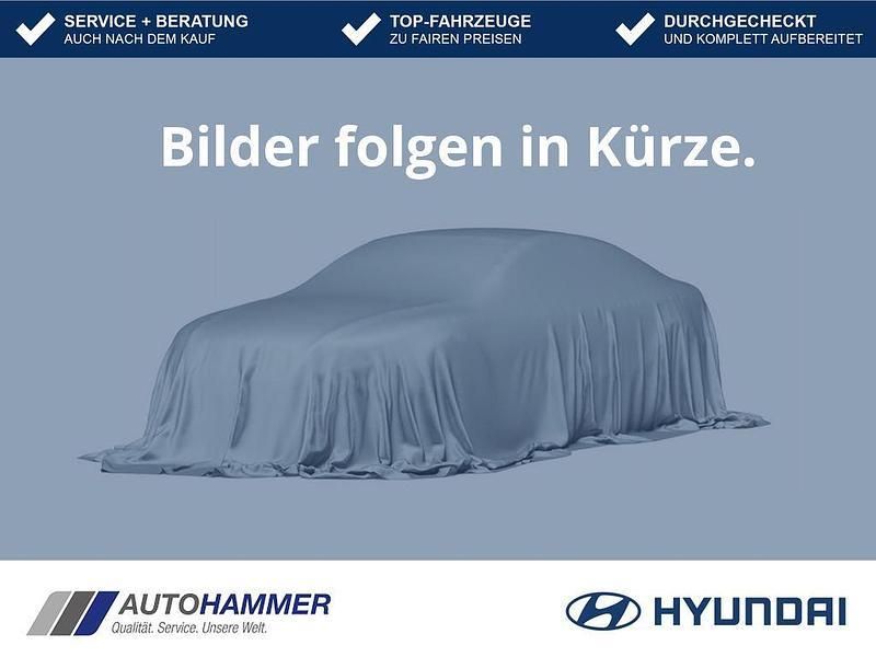 Rot Gebraucht 2021 Toyota Yaris Hybrid Team Limousine | 17.970 € (Guter Preis) - Bild 1/1