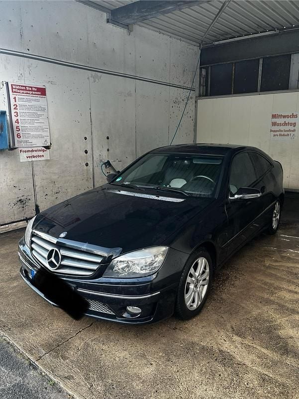 Schwarz Gebraucht 2010 Mercedes CLC180 Kleinwagen | 5.800 € (Etwas zu teuer) - Bild 1/4