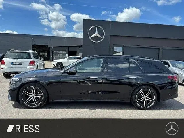 Gebraucht Mercedes E220 AMG 197 PS (144 kW) 2025 Metalliclack obsidianschwarz Kombi