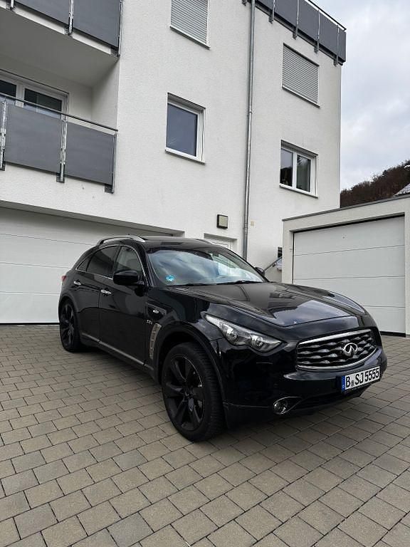 Schwarz Gebraucht 2012 Infiniti Fx30 Premium SUV | 12.000 € (Fairer Preis) - Bild 1/4