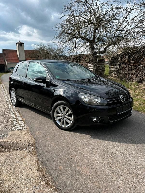 Gebraucht VW Golf VI Edition 86 PS (63 kW) 2011 Schwarz Kleinwagen