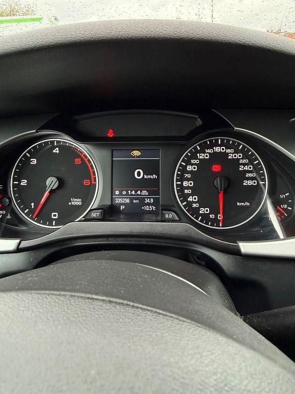 Schwarz Gebraucht 2011 Audi A4 S-Line Kombi | 5.000 € (Fairer Preis) - Bild 1/4