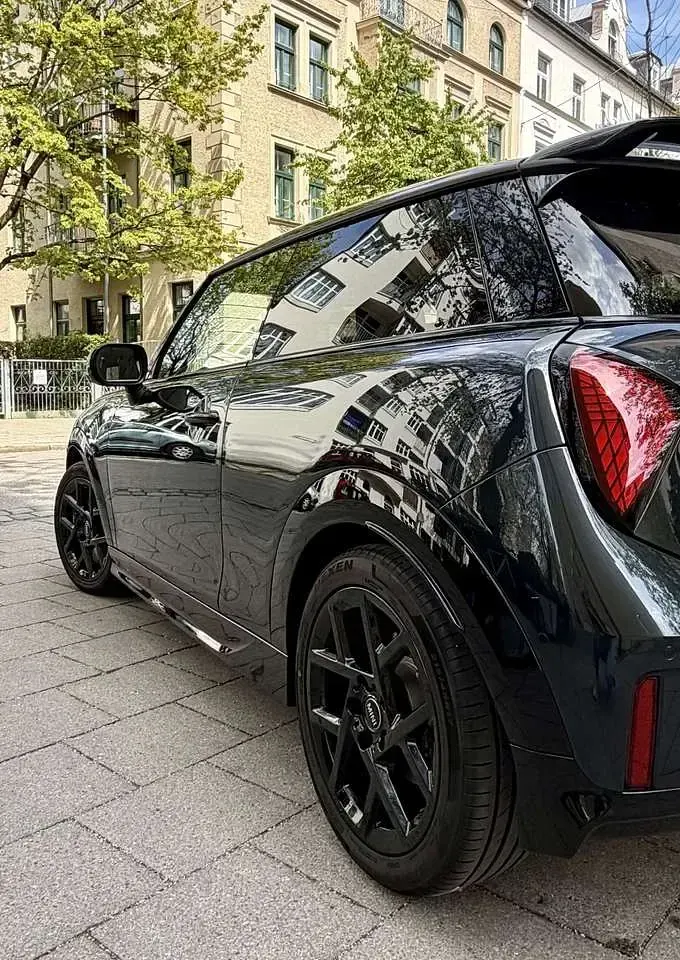 Używany Mini John Cooper Works 204 KM (150 kW) 2025 Czarny Hatchback
