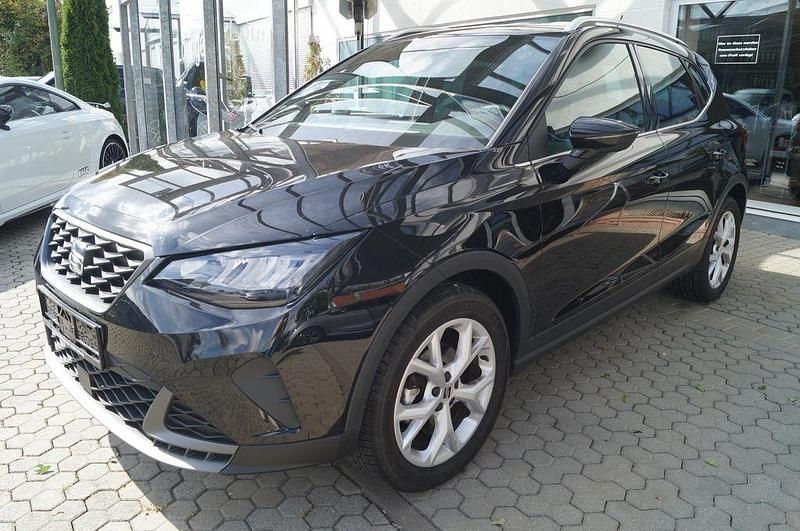 Schwarz Gebraucht 2025 Seat Arona FR SUV | 21.400 € (Fairer Preis) - Bild 1/4