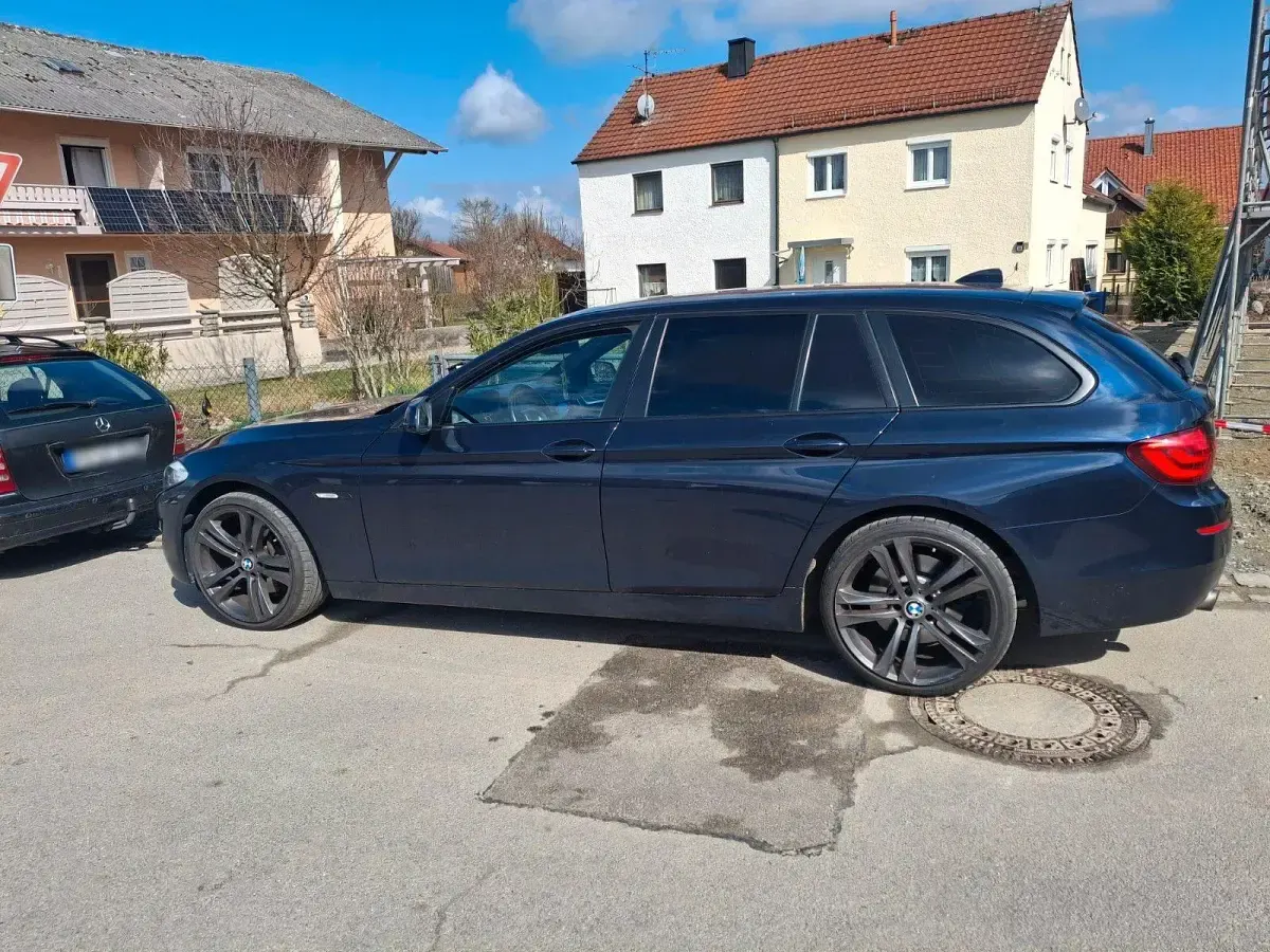 Gebraucht BMW 535 306 PS (225 kW) 2012 Blau Kombi