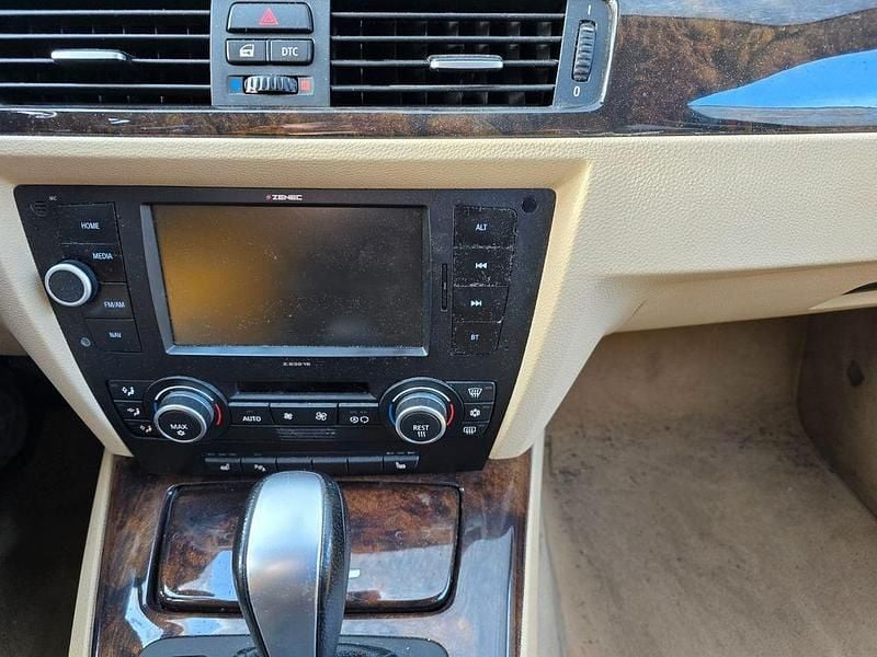 Gebraucht BMW 325 218 PS (160 kW) 2007 Blau Limousine