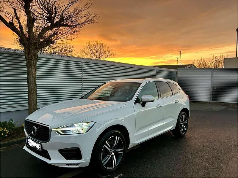 Weiß Gebraucht 2019 Volvo XC60 R-Design SUV | 28.950 € (Superpreis) - Bild 1/4
