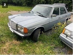 Gebraucht Mercedes 300 88 PS (64 kW) 1981 Blau Limousine