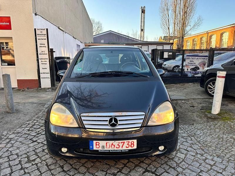 Gebraucht Mercedes A160 Classic 102 PS (75 kW) 1998 Schwarz Van / Kleinbus