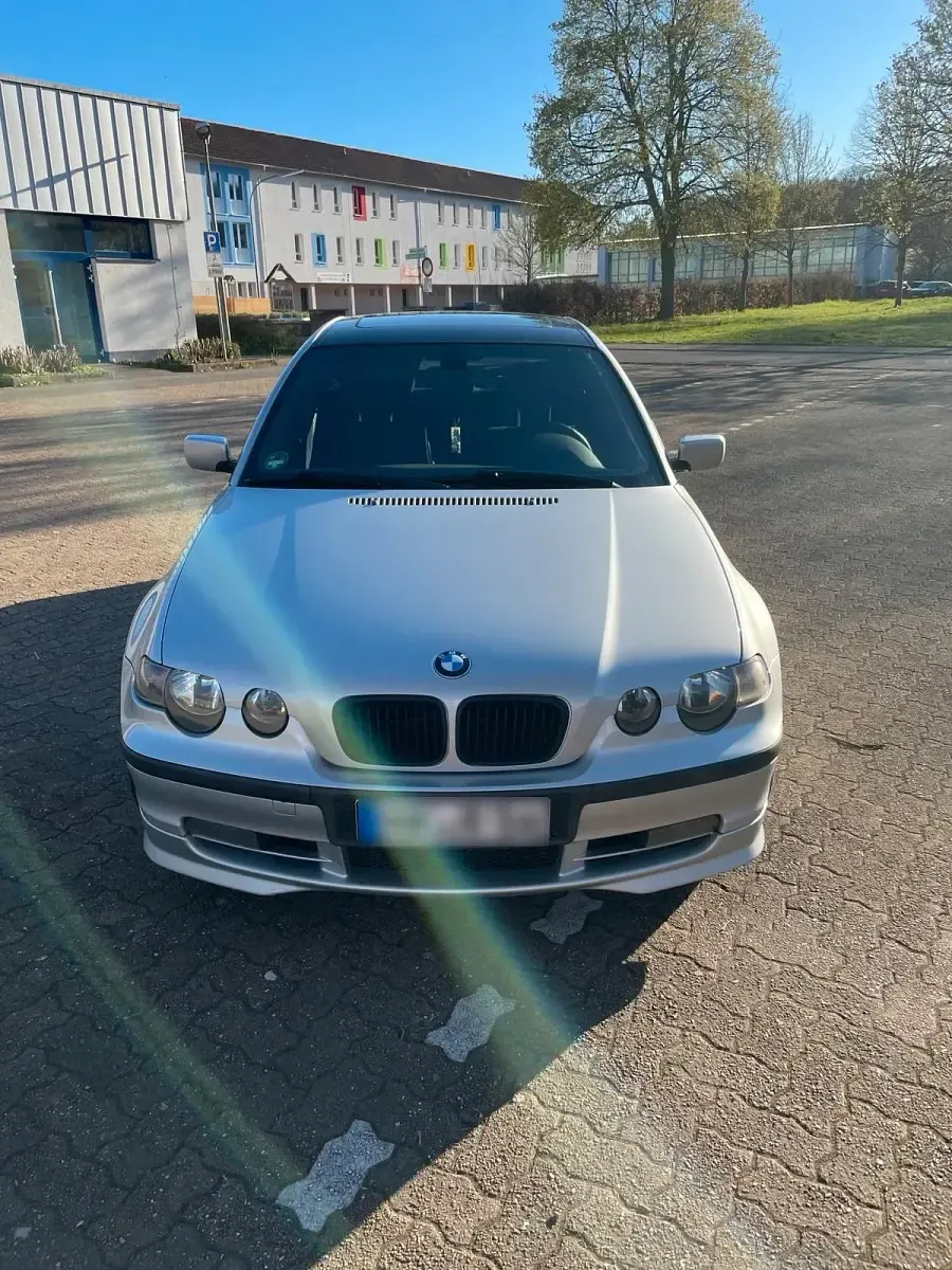 Gebraucht BMW 325 Sport Line 192 PS (141 kW) 2001 Silber Coupé