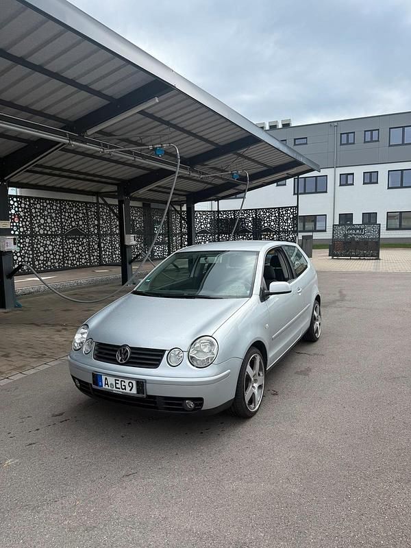 Grau Gebraucht 2005 VW Polo Kleinwagen | 1.000 € (Guter Preis) - Bild 1/4