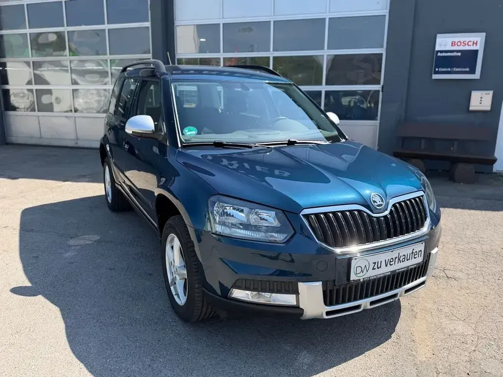 Gebraucht Skoda Yeti Ambition 110 PS (80 kW) 2016 Blau SUV