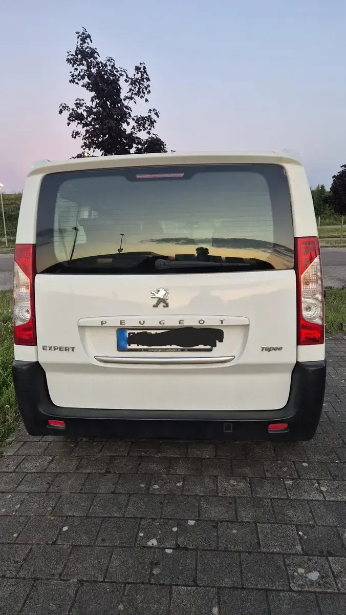 Gebraucht Peugeot TePee 90 PS (66 kW) 2010 Weiß Van / Kleinbus