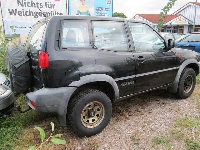 Gebraucht Nissan Terrano 116 PS (85 kW) 1998 Schwarz SUV