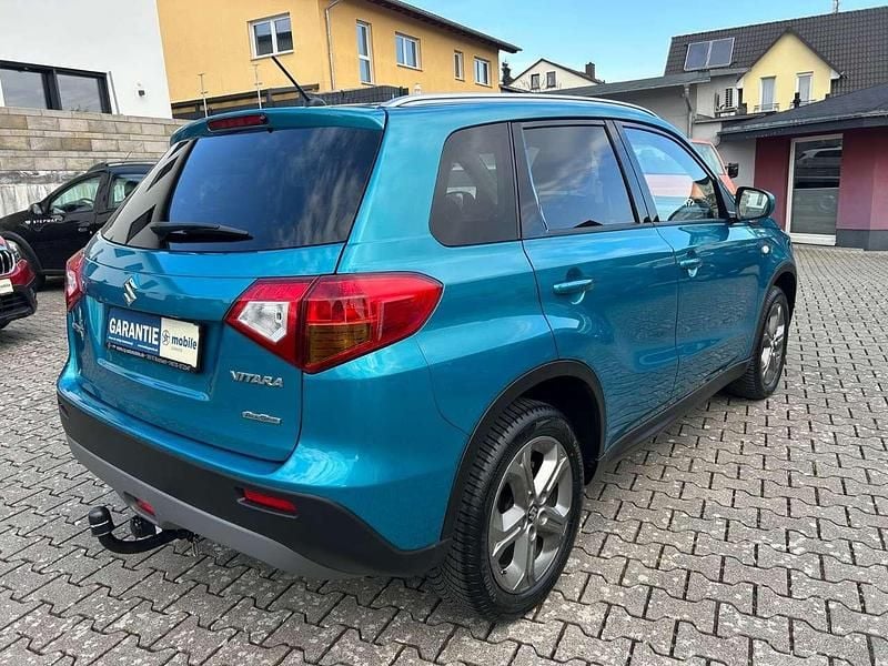 Gebraucht Suzuki Vitara Comfort+ 120 PS (88 kW) 2018 Blau SUV