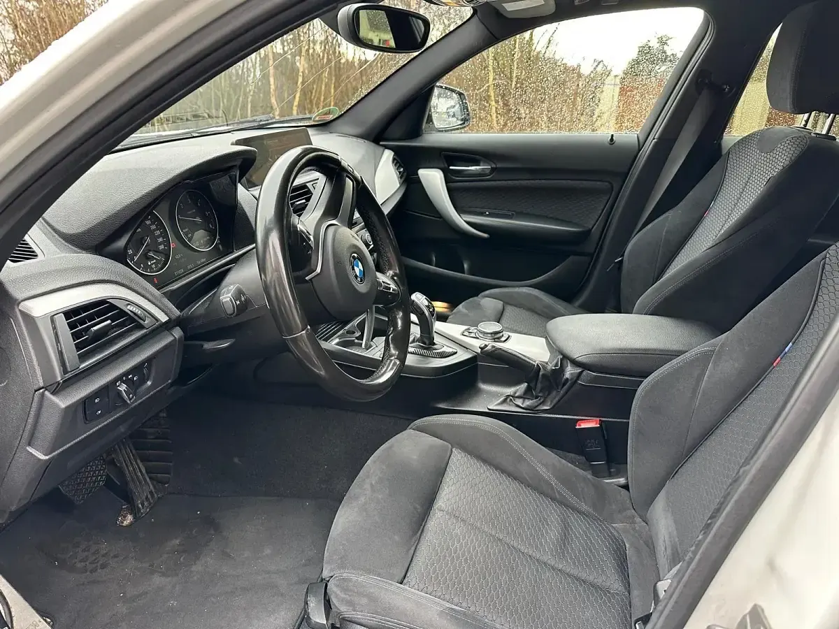 Gebraucht BMW 120 M Sport 190 PS (139 kW) 2015 Weiß Kleinwagen