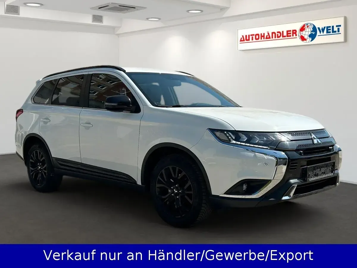 Gebraucht Mitsubishi Outlander 150 PS (110 kW) 2019 Weiß SUV