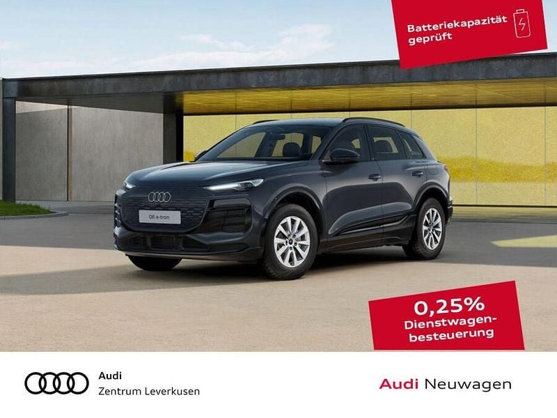 Grau Neu 2026 Audi Q6 e-tron Performance SUV | 58.480 € (Superpreis) - Bild 1/4