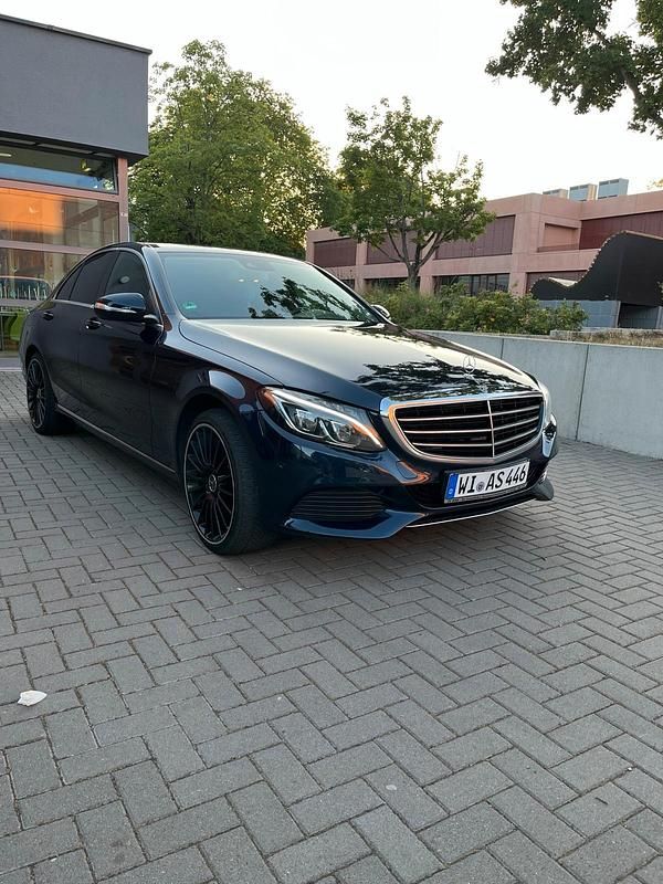 Blau Gebraucht 2014 Mercedes C220 Limousine | 16.400 € (Fairer Preis) - Bild 1/4