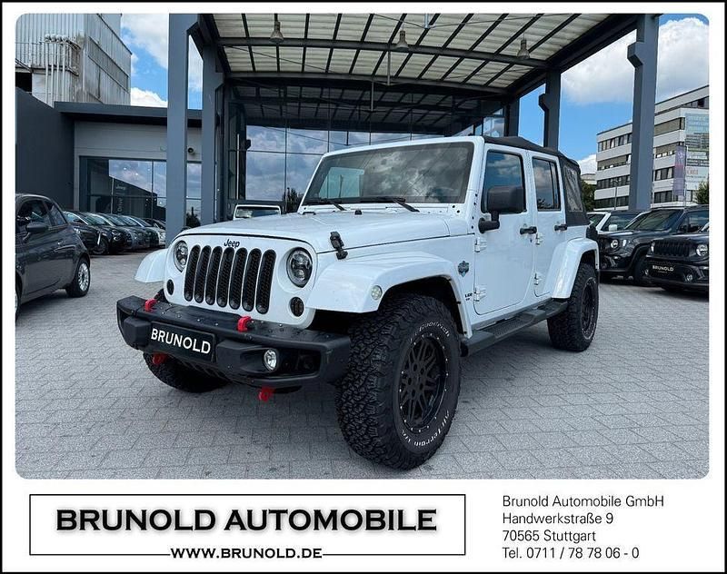 Weiß Gebraucht 2012 Jeep Wrangler Unlimited Sahara SUV | 22.900 € (Fairer Preis) - Bild 1/4