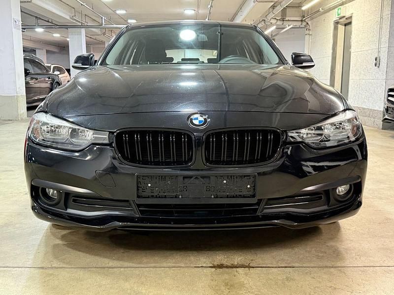 Gebraucht BMW 318 Advantage 150 PS (110 kW) 2016 Schwarz Kombi