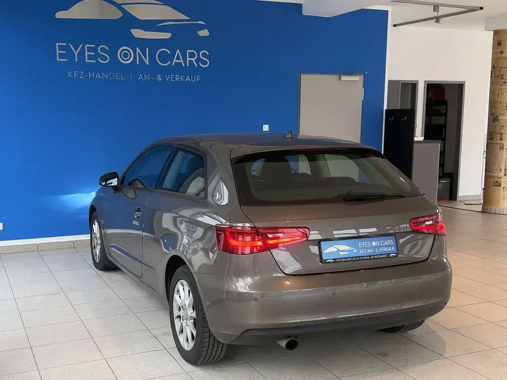 Usata Audi A3 Attraction 103 CV (75 kW) 2013 Grigio Coupé