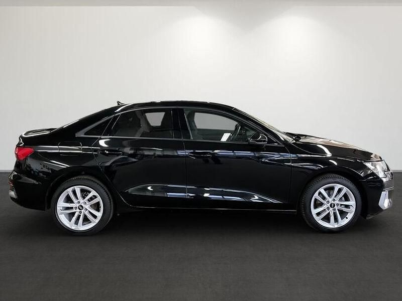 Gebraucht Audi A3 Advanced 110 PS (80 kW) 2022 Mythosschwarz metallic Limousine