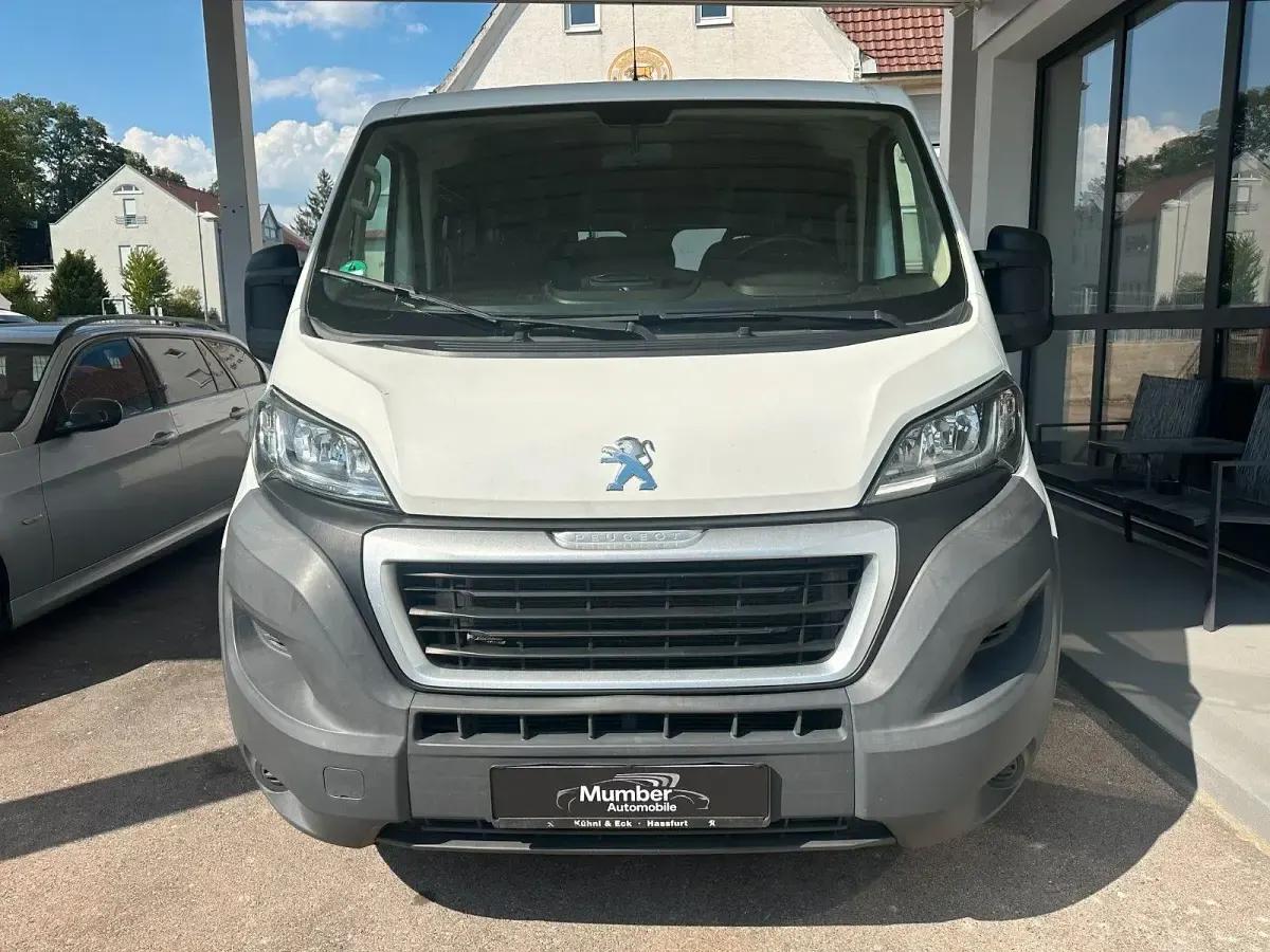 Gebraucht Peugeot Boxer Comfort 131 PS (96 kW) 2015 Weiß Van