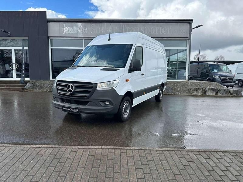Gebraucht Mercedes Sprinter 170 PS (125 kW) 2024 Arktikweiß Van