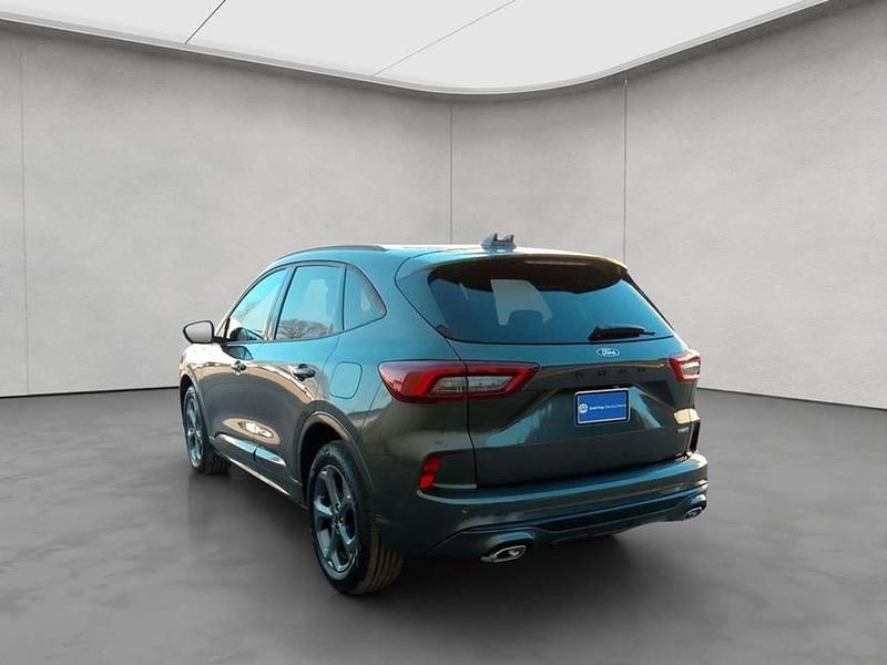 Neu Ford Kuga ST-Line X 152 PS (111 kW) 2026 Grau SUV