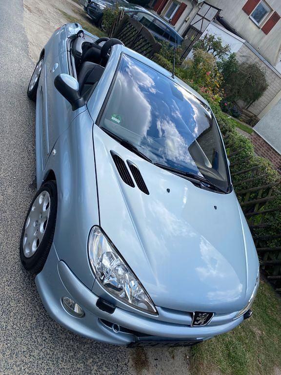 Gebraucht Peugeot 206 CC Platinum 109 PS (80 kW) 2006 Silber Cabrio