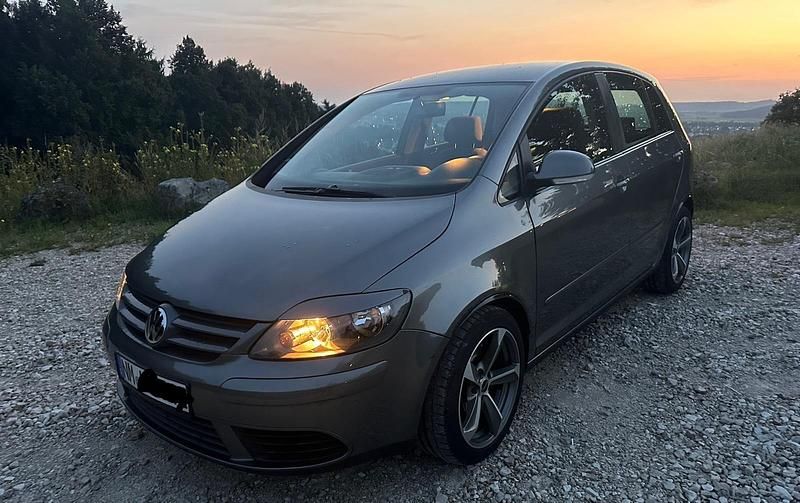 Grau Gebraucht 2005 VW Golf IV Limousine | 3.850 € (Etwas zu teuer) - Bild 1/4