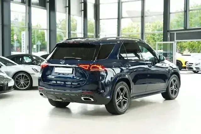 Gebraucht Mercedes GLE400 AMG line 330 PS (242 kW) 2022 Cavansitblau  metalliclack SUV