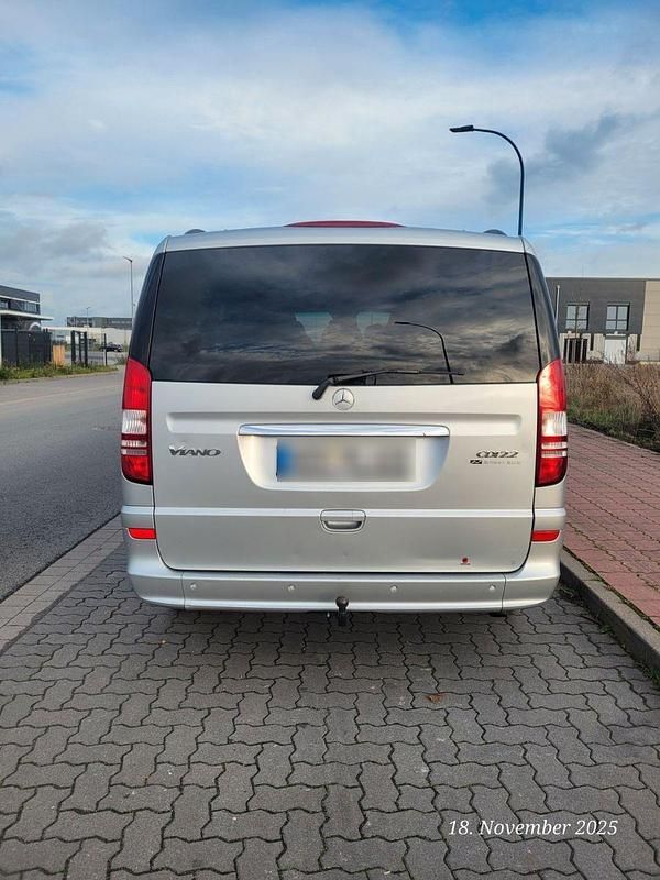 Gebraucht Mercedes Viano Edition 163 PS (119 kW) 2013 Silber Van / Kleinbus