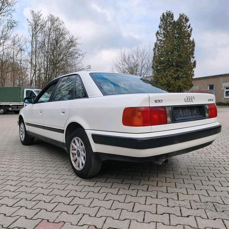 Gebraucht Audi 100 133 PS (97 kW) 1994 Weiß Limousine