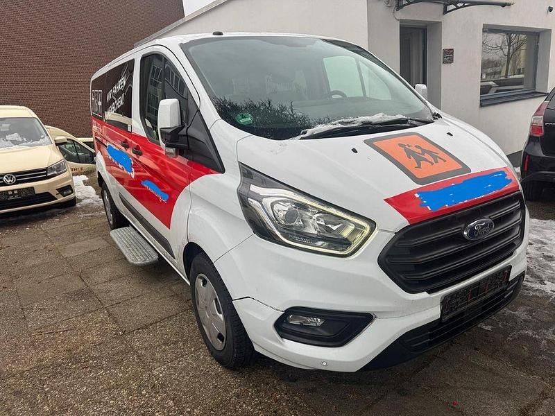Weiß Gebraucht 2018 Ford Transit Trend Kombi | 15.900 € (Fairer Preis) - Bild 1/4