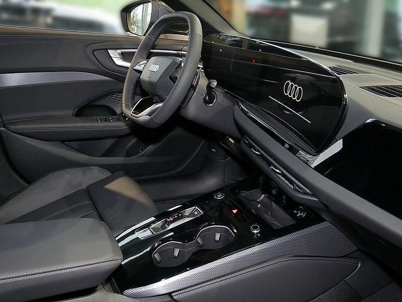Grau Gebraucht 2024 Audi A5 Coupé | 51.299 € (Etwas zu teuer) - Bild 1/1