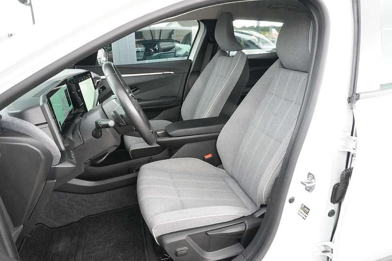 Gebraucht Renault Megane E-Tech 160 kW (218 PS) 2022 Gletscherweiss Kleinwagen