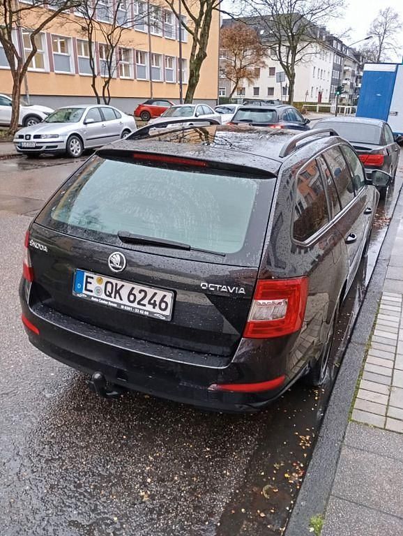 Gebraucht Skoda Octavia Active 105 PS (77 kW) 2014 Schwarz Kleinwagen