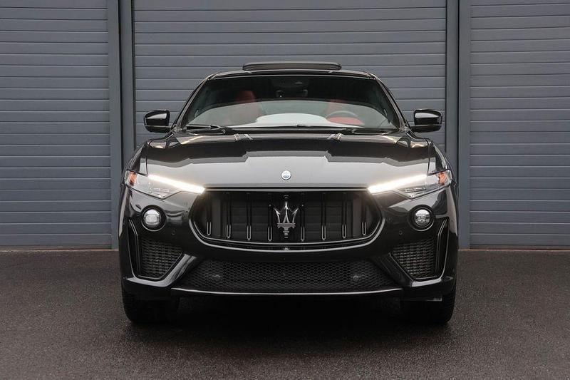 Gebraucht Maserati Levante 581 PS (427 kW) 2023 Schwarz SUV