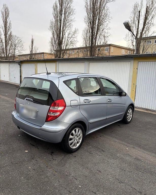 Gebraucht Mercedes A170 Elegance 116 PS (85 kW) 2006 Blau Van / Kleinbus